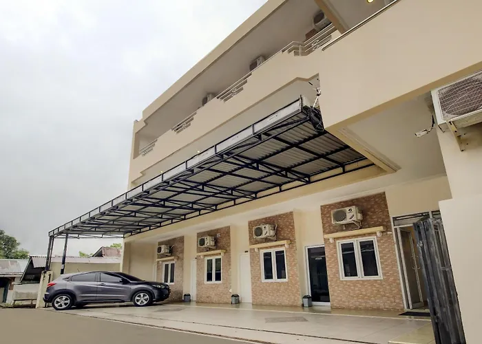 OYO 3606 Kost Kartini Syariah Hotel Palembang
